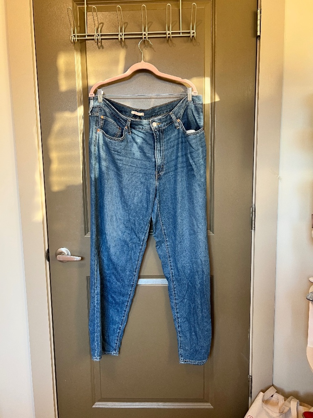 Levi’s Baggy Dad Jeans Size 33 Medium Wash Relaxed Straight Leg